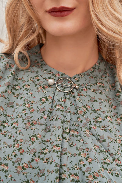 Close Neck Top